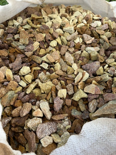 Златолит персиковый декоративная каменная крошка купить в Октябрьском