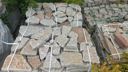 Плитняк гранитный галтованный купить в Октябрьском