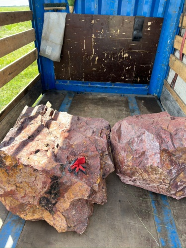 Ландшафтные глыбы красно-фиолетовые 200-1000 килограмм купить в Октябрьском