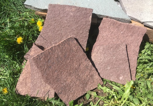 Плитняк лемезит бордовый для цоколя 1,5-2 см купить в Октябрьском