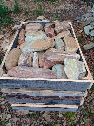 Златолит жёлтый, жёлто-зелёный глыбки и валуны для ланшафтного дизайна купить в Октябрьском