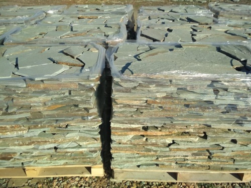 Плитняк златолит зелёный для цоколя, отмостки купить в Октябрьском