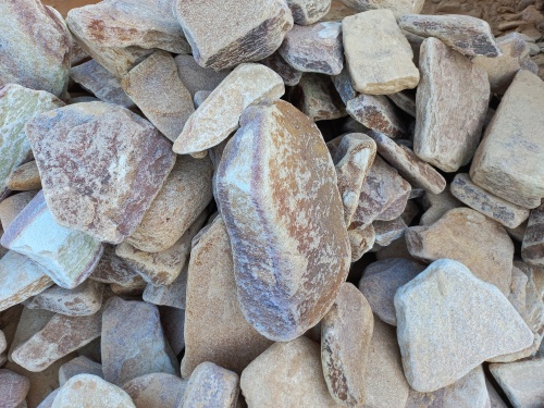 Златолит жёлтый, жёлто-зелёный глыбки и валуны для ланшафтного дизайна купить в Октябрьском