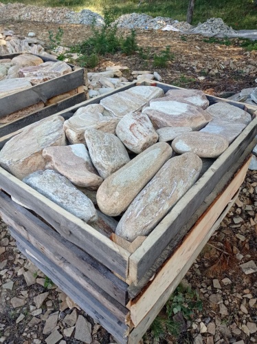 Златолит жёлтый, жёлто-зелёный глыбки и валуны для ланшафтного дизайна купить в Октябрьском