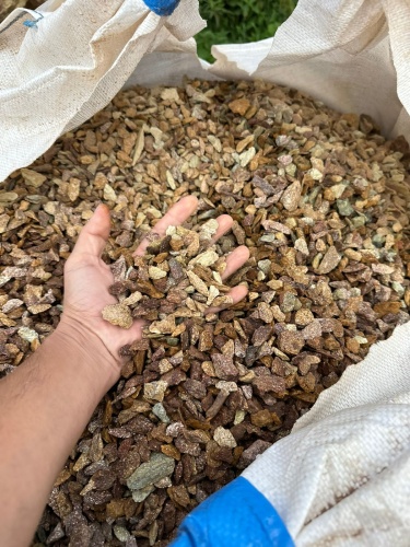 Златолит персиковый декоративная каменная крошка купить в Октябрьском