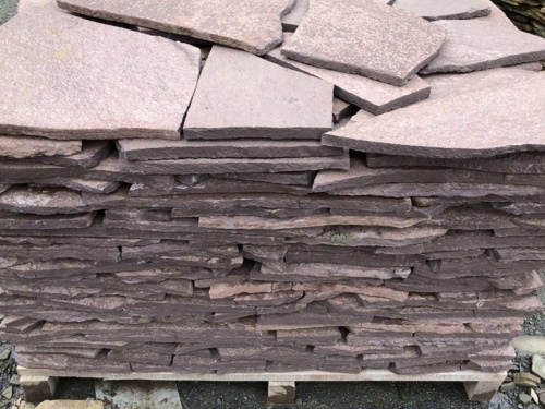 Плитняк лемезит бордовый для облицовки цоколя 20-25 мм  купить в Октябрьском