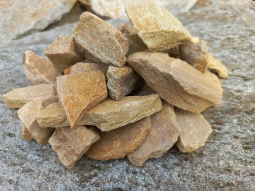 Златолит жёлтый декоративная каменная крошка купить в Октябрьском